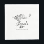 Serviette En Papier Elégant Classic Golf 40th Birthday Party Custom<br><div class="desc">Serviettes d'anniversaire personnalisées en noir et blanc pour un golfeur. Le sommet de est décoré d'accessoires de golf - un club de golf, balle de golf, casquette et gants. L'aquarelle crée une esthétique traditionnelle et classique. Parfait pour un bain d'anniversaire au club ou un jardin barbecue. Tout le texte est...</div>