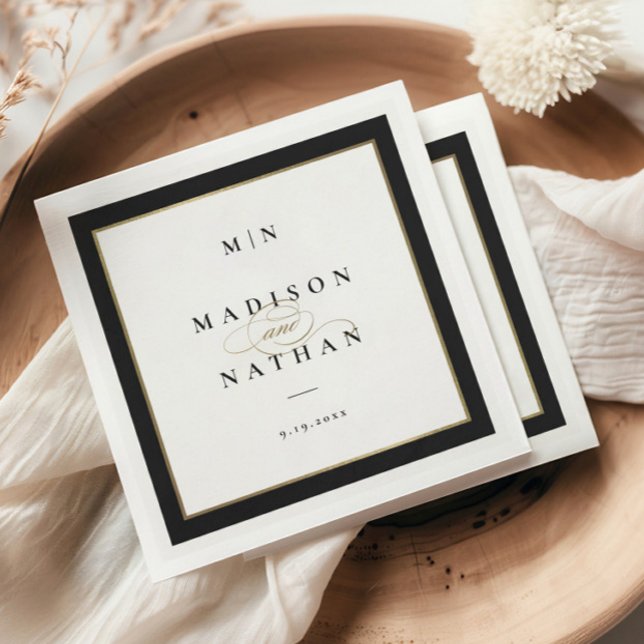 Serviette En Papier Élégant Mariage de monogramme noir et or (Elegant black and gold wedding couples cocktail napkins.)
