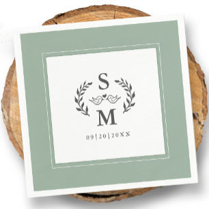 Serviette En Papier Élégant mariage Monogramme Crest Wreath Sage Vert