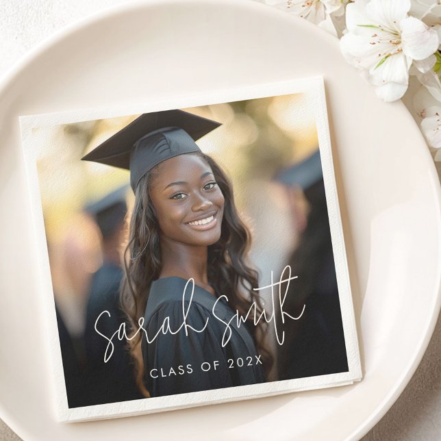 Serviette En Papier Élégant script graduation photo nom du diplômé (Elegant script graduation photo graduate name napkins)