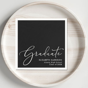 Serviette En Papier Élégante White Script Black Graduation Party