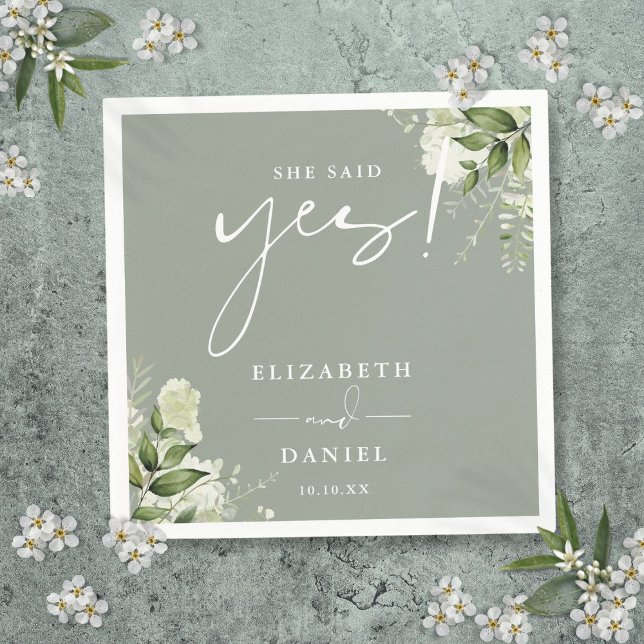 Serviette En Papier Elle a Dit Oui Verdure Vert Sage Fiançailles Fête (She Said Yes Greenery Sage Green Engagement Party Napkins)