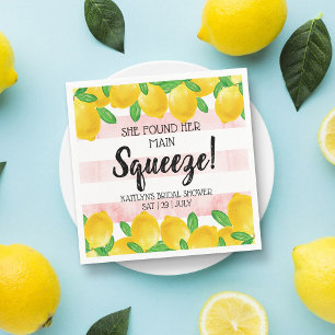 Serviette En Papier Elle A Trouvé Sa Principale Fête des mariées De Ci