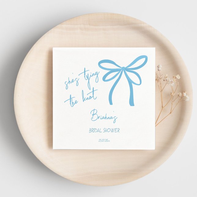 Serviette En Papier Elle attache le noeud bleu ruban imprimé (She's tying the knot blue ribbon bow bridal shower printed napkins personalized tableware decor)