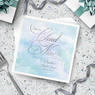 Serviette En Papier Elle est sur la Fête des mariées de neuf nuages