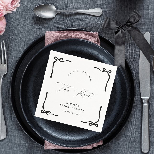 Serviette En Papier Elle noue des serviettes de toilette en noir (Créateur téléchargé)