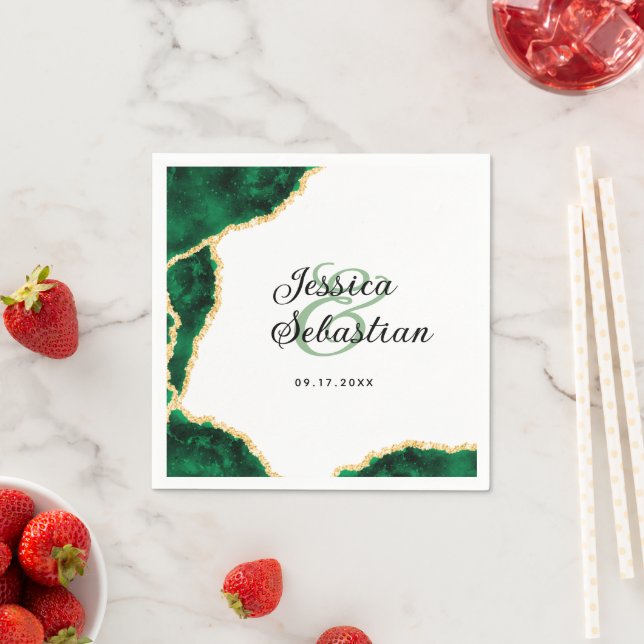 Serviette En Papier Emerald & Gold Agate Blanc Mariage élégant (En situation)