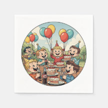 Enfants qui aiment leurs gâteaux, sodas et ballons