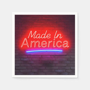 Serviette En Papier Fabriqué En Amérique Neon Sign On Brick