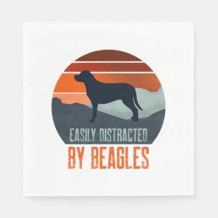 Serviette En Papier Facilement Distrait Par La Promenade De Beagles