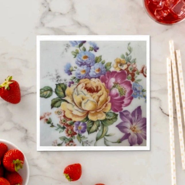 Serviette En Papier Fantaisie Florale  (Floral Fantasy Napkins Coined or standard napkin sold in quantities of 50. )