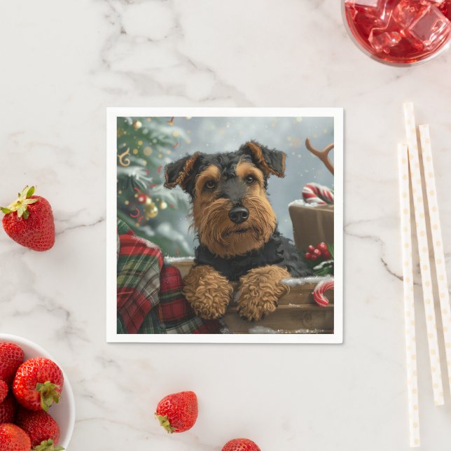 Serviette En Papier Festive de Noël de Chien Airedale (En situation)
