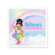 Fête d'anniversaire fille aux afro-poussières arc-
