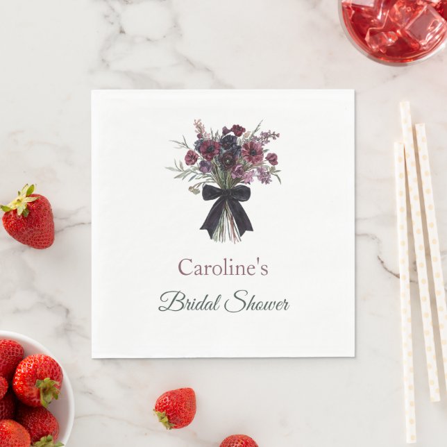 Serviette En Papier Fête de mariage avec des fleurs rouges (En situation)