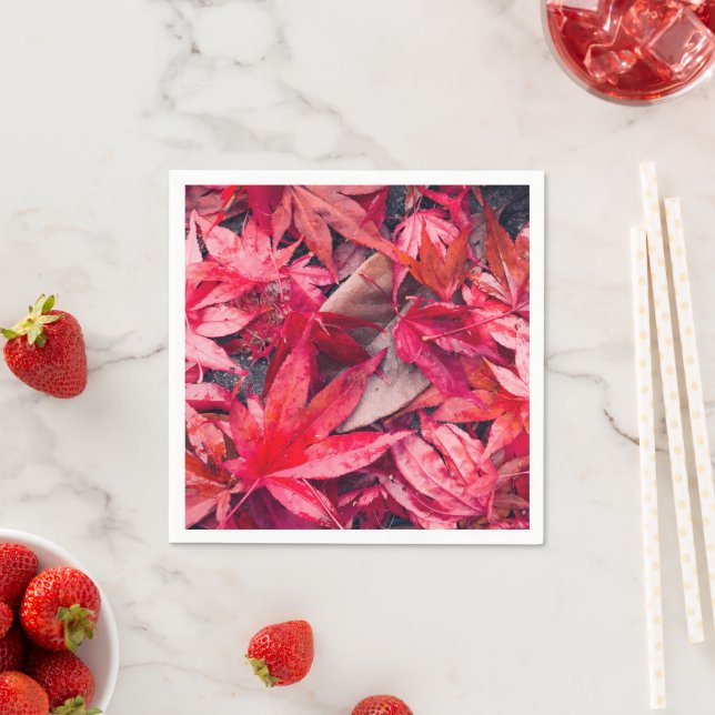 Serviette En Papier Feuilles d'automne rouges (En situation)