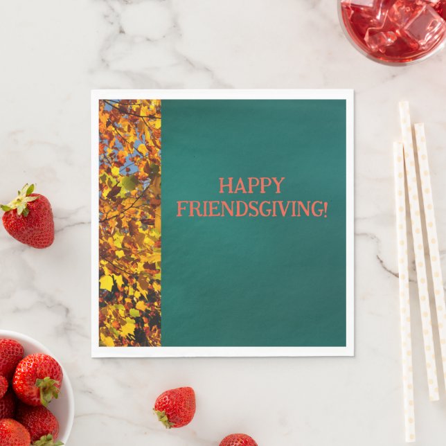Serviette En Papier Feuilles Turquoises sombres Thanksgiving Friendsgi (En situation)