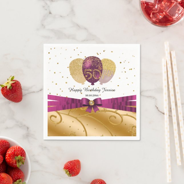 Serviette En Papier Fuchsia Ribbon Gold 50e anniversaire & ballons (En situation)
