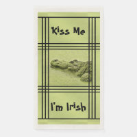Funny Green Gator Photo - Kiss Me Je suis Irlandai