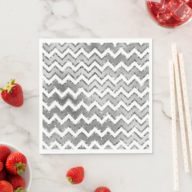 Serviette En Papier Glam Silver White Zigzag Stripes (En situation)