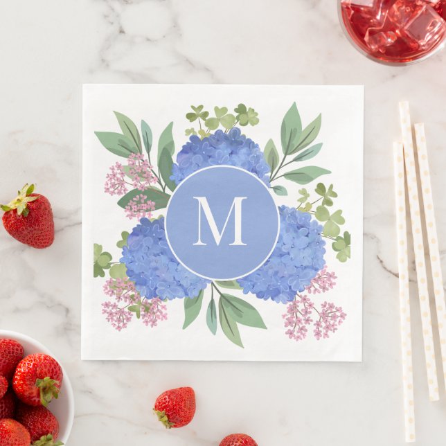 Serviette En Papier Hydrangée bleue Bouquet moderne Monogramme personn (En situation)