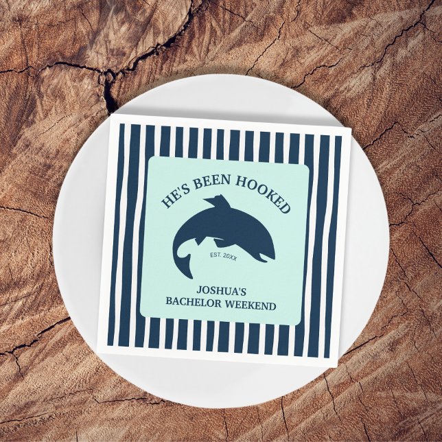 Serviette En Papier Il a été accro Pêche Bachelor Party (He’s Been Hooked Fishing Bachelor Party Napkins)