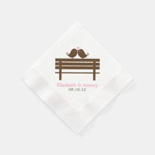 Serviette En Papier Inséparables roses sur Park Bench Mariage