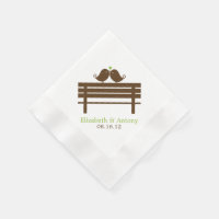Inséparables sur le banc de parc {green}