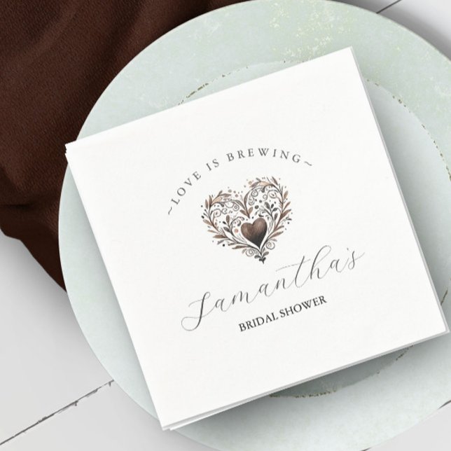 Serviette En Papier L'amour brasse la Fête des mariées (Love is brewing bridal shower custom napkins by Victoria Grigaliunas heart and personalization.)
