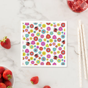 Serviette En Papier Les coccinelles dans le jardin parmi les fleurs