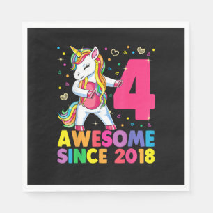 Serviette En Papier Licorne de 4 ans utilisant du fil dentaire Fille d