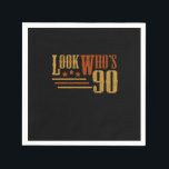 Serviette En Papier Look Whos 90 Years Old Funny 90th Birthday Gift<br><div class="desc">This 90th birthday design in a vintage look makes a great gift for anyone who turns 90. The perfect 90 years old gift idea for the next birthday party. Look Who's 90 Birthday Costume Gift Idea.</div>