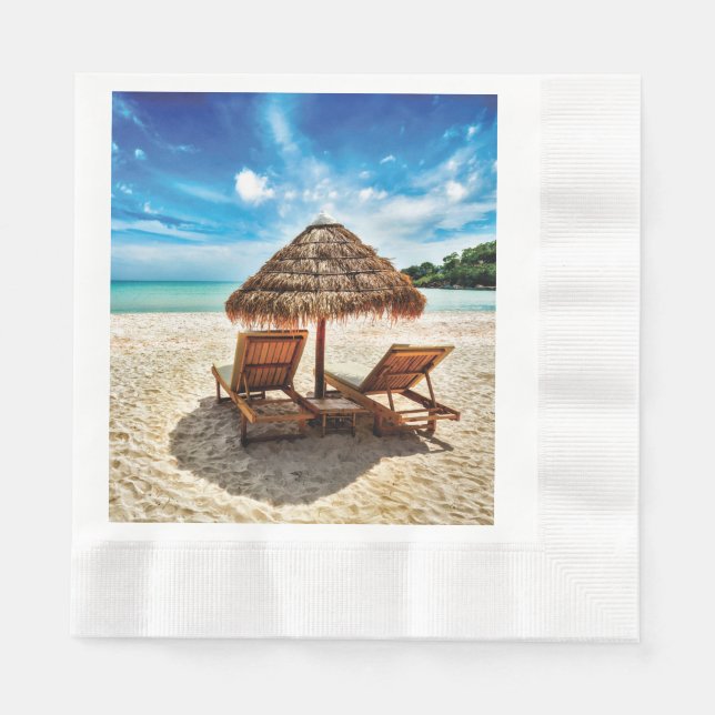 Serviette En Papier Lounge on beach throw pillow (Devant)