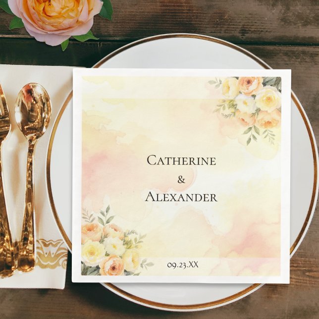 Serviette En Papier Mariage Bohème Rustique Roses Aquarelles (An elegant paper napkin for a wedding reception, with rustic roses, couple's name and wedding date)