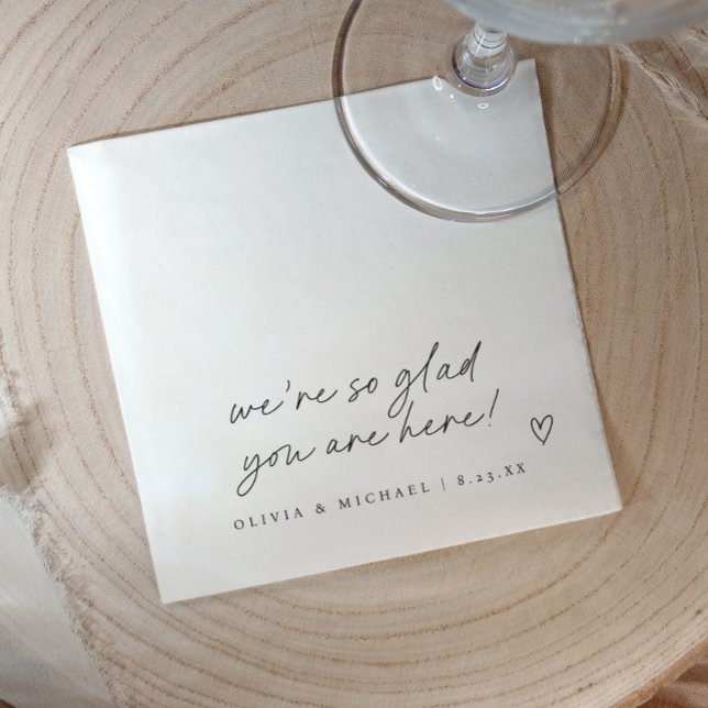Serviette En Papier Mariage de style de cœur de note d'amour manuscrit (Love note wedding napkins in modern handwriting with heart)