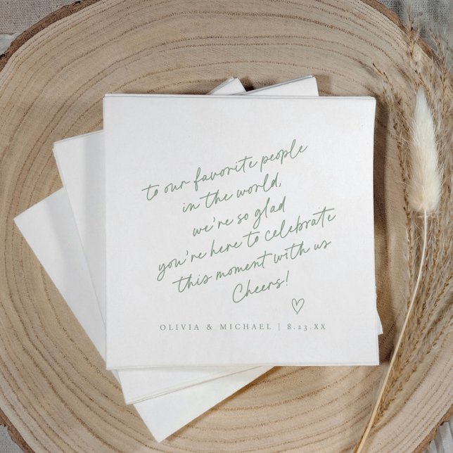 Serviette En Papier Mariage de style note d'amour écriture manuscrite  (Sage green love note wedding napkin with handwritten note, heart, and modern script design.)