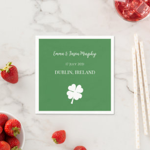 Serviette En Papier Mariage de trèfle vert irlandais moderne à quatre