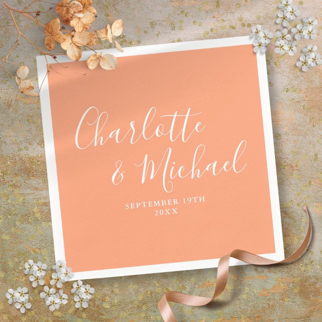 Serviette En Papier Mariage élégant à la signature pêche Script (Peach Elegant Signature Script Wedding Napkins)