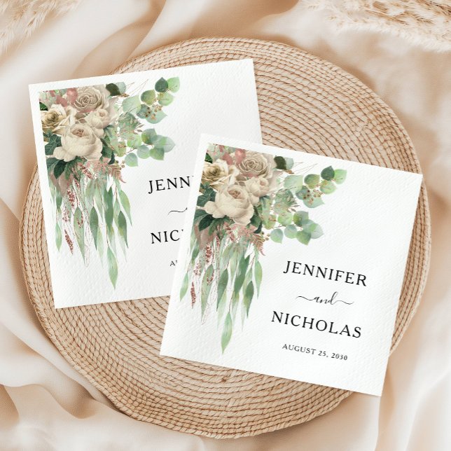 Serviette En Papier Mariage Élégant Floral Paon Blanc et Noir (Elegant Floral Black & White Peonies Wedding Napkins)