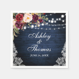 Serviette En Papier Mariage en bois bleu rustique illumine la dentelle