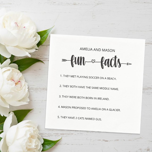 Serviette En Papier Mariage Faits Amusants Script Flèche de Cupidon (Cupid's Arrow Script Minimal Fun Facts Wedding Napkins)