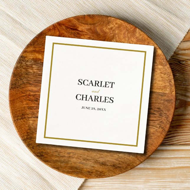 Serviette En Papier Mariage Formel Classique Monogramme Noir Or (Formal black and gold monogram napkins add a refined, elegant touch to wedding tables.)