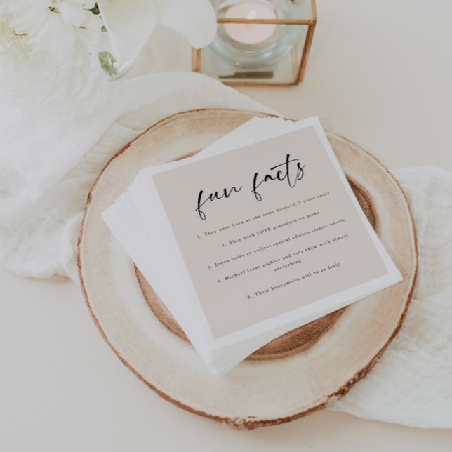 Serviette En Papier Mariage « Fun Facts » écriture moderne beige (Créateur téléchargé)