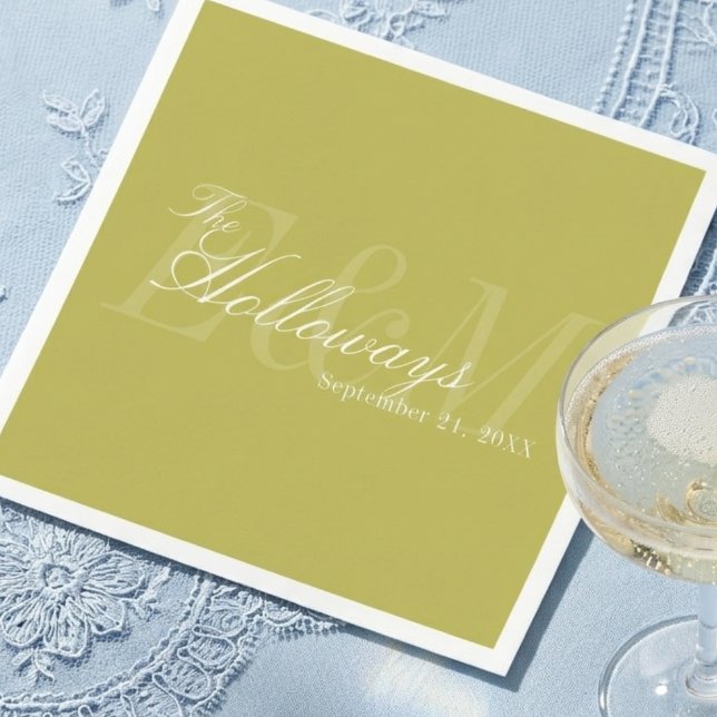 Serviette En Papier Mariage Monogramme Chartreuse Écriture Moderne (Modern Script Chartreuse Monogram Wedding Napkins)