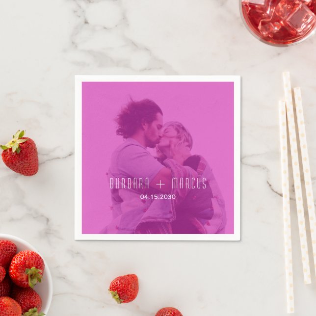 Serviette En Papier Mariage photo moderne rose (En situation)