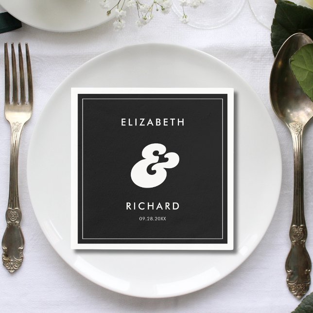 Serviette En Papier Mariage Rétro Chic Noir et Blanc (Retro black and white wedding napkins bring a stylish, cohesive feel to your reception.)