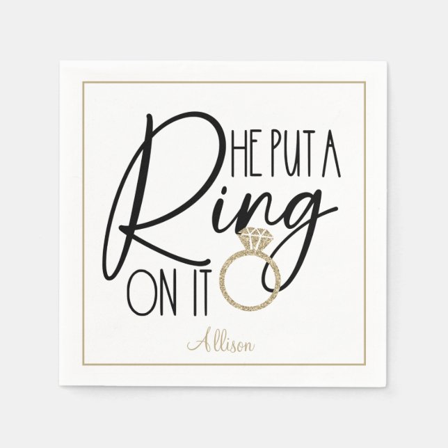 Serviette En Papier Moderne Or Noir Nom Il a mis une bague dessus  (Devant)