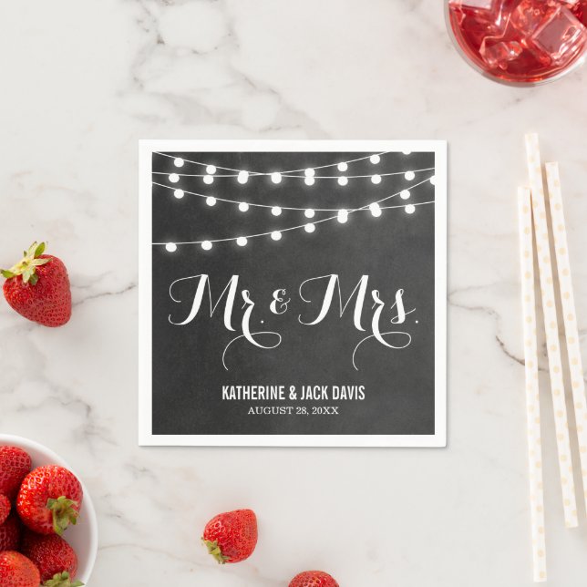 Serviette En Papier Monogramme Mariage à chaîne de charbon (En situation)