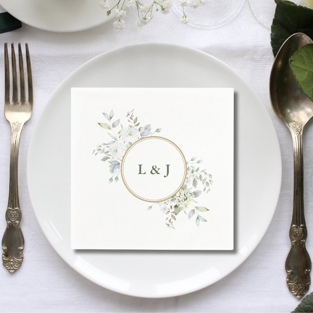 Serviette En Papier Monogramme rustique personnalisé de feuillage init (Custom rustic greenery monogram napkins bring warm charm to your wedding table.)
