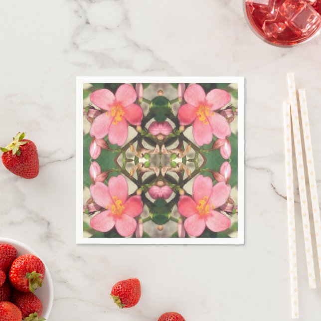 Serviette En Papier Motif floral rose (En situation)