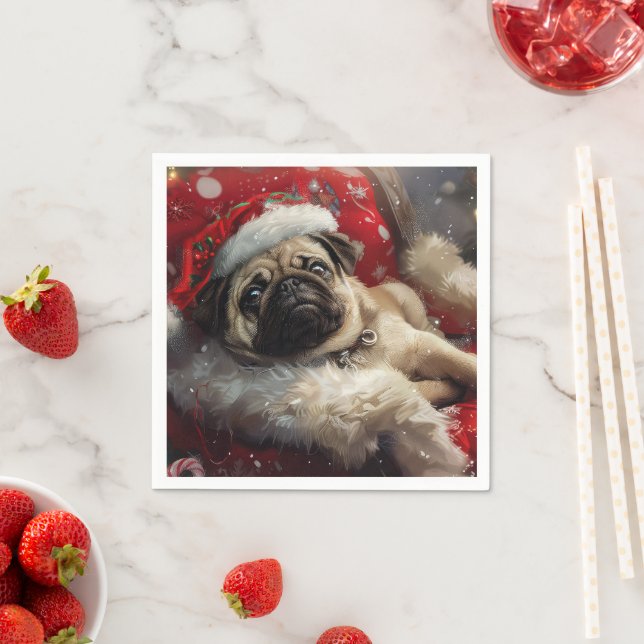 Serviette En Papier Noël Fête de chien Carlin (En situation)